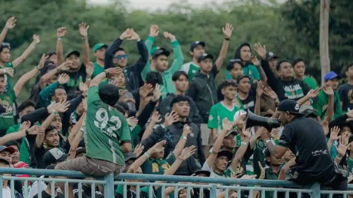 Bonek Sumringah, 3 Pesaing Persebaya Surabaya di Papan Atas Terseok ...