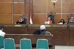 BREAKING NEWS: Suami-Istri Penghasut Penjarahan Rumah Ahmad Sahroni Divonis 1,5 Tahun Penjara