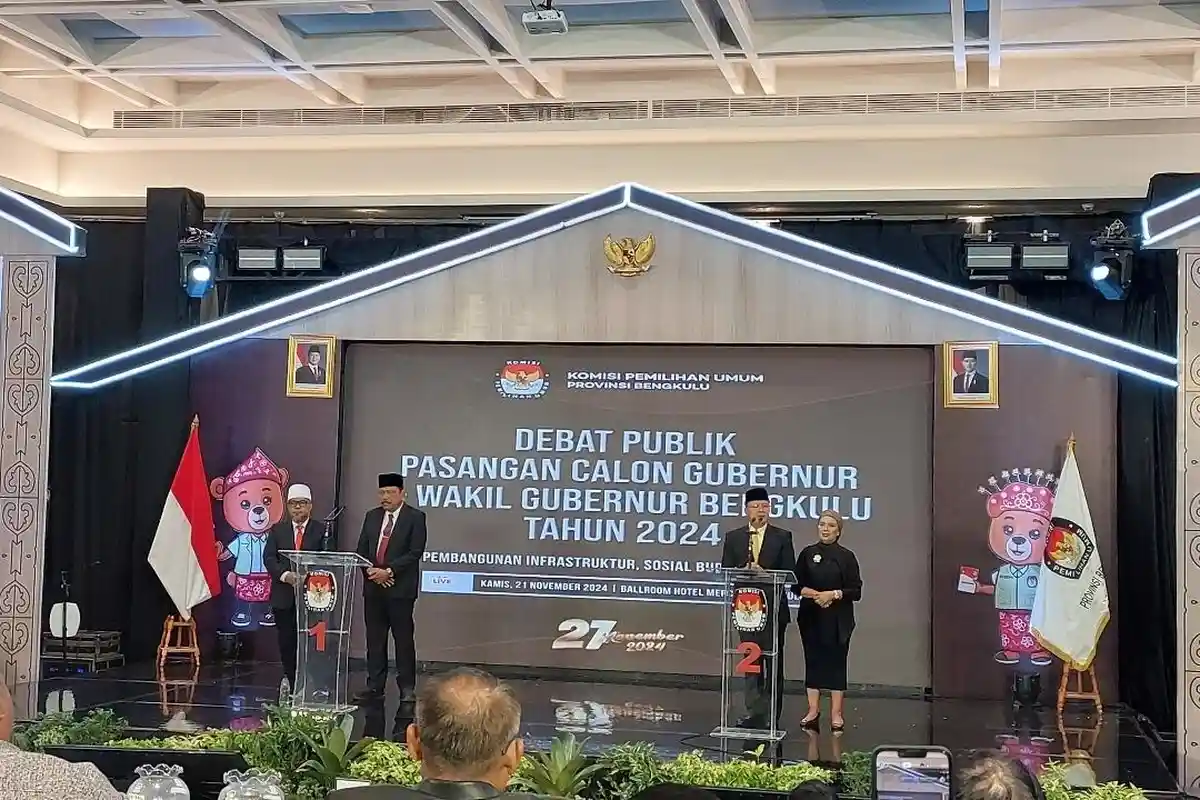 Debat Publik ke-3 Pilkada Bengkulu 2024, Para Pendukung Saling Berbalas Yel-Yel