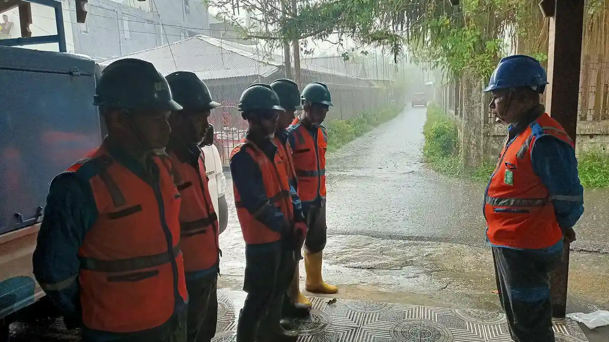 PLN UIW MMU Imbau Warga Tetap Waspada Cuaca Ekstrem dan Menjaga Keselamatan dari Bahaya Kelistrikan