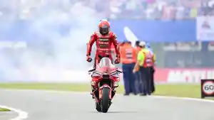 Marc-Marquez-juara-di-Assen-Belanda-2025.jpg