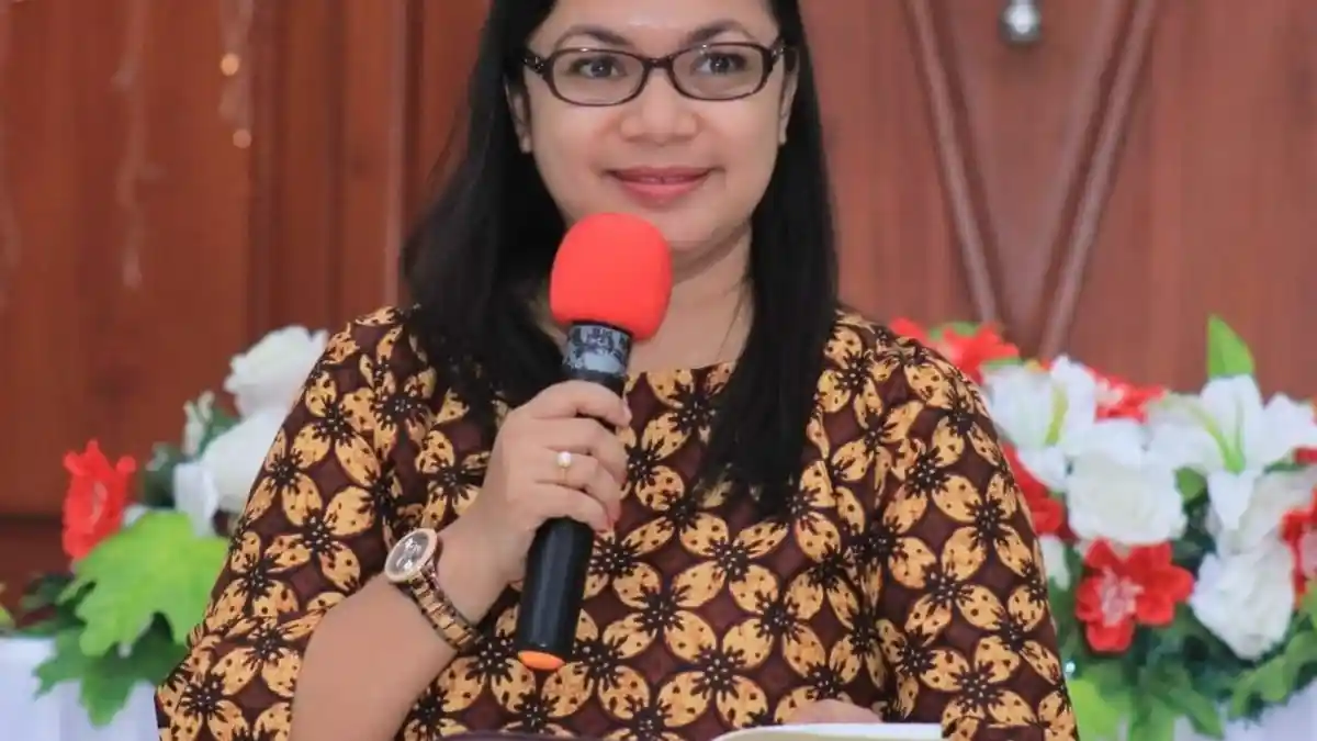 Renungan Kristen Protestan 8 Oktober 2019 :Periksa Diri sebelum Periksa Sesama