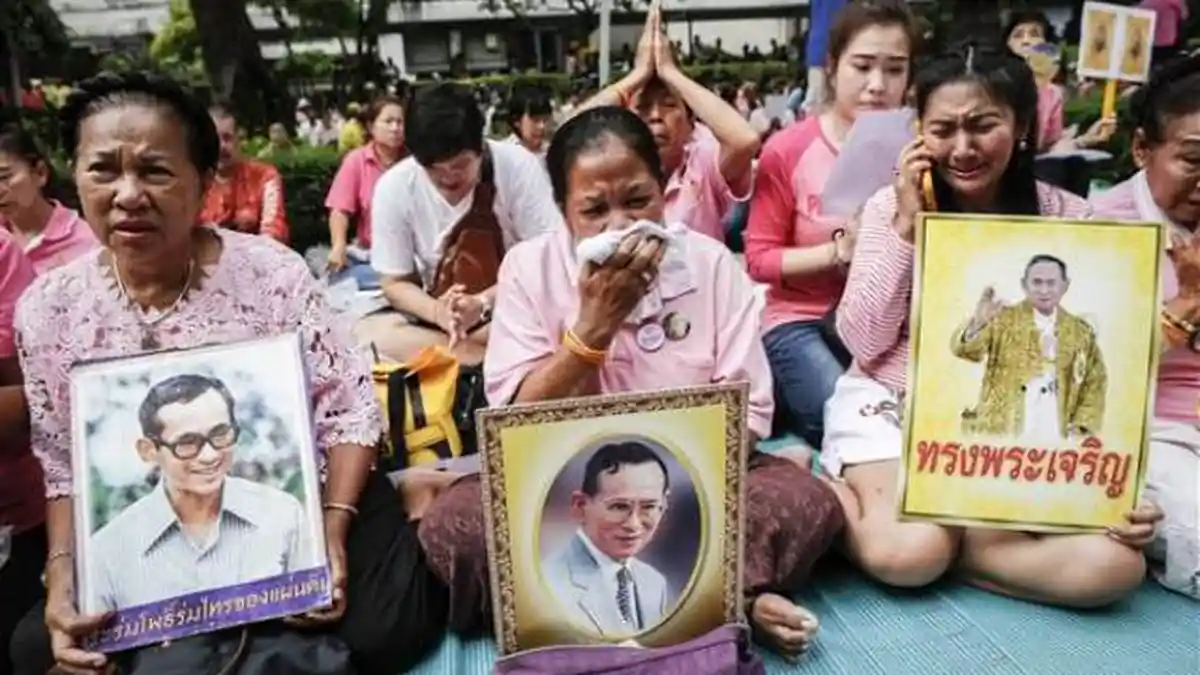 Satu Pekan Sepeninggal Raja Bhumibol Adulyadej