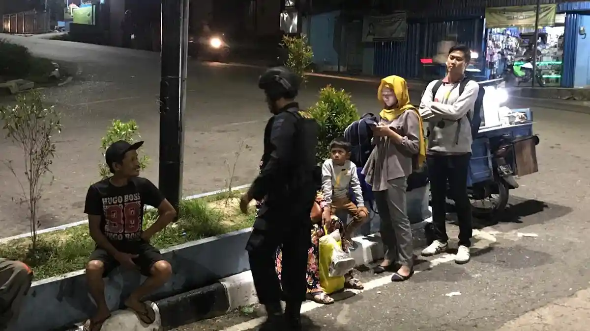 Pastikan Kamtibmas Kondusif, Brimob Polda Kaltim Patroli di Terminal Batu Ampar, Ini Imbauannya