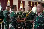 20260422_LULUSAN-TERBAIK-Letkol-Inf-Dendi-Nurwidiyansyah.jpg