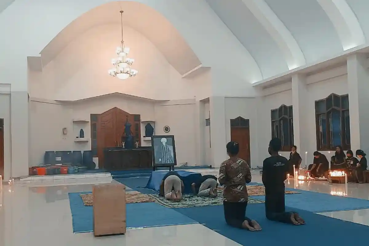 Teks Lengkap Doa untuk Anak yang Pacaran Beda Agama, Doa Harian Katolik