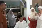 Nur-Azizah-Tamhid-menjengukKiai-Haji-Nawawi.jpg