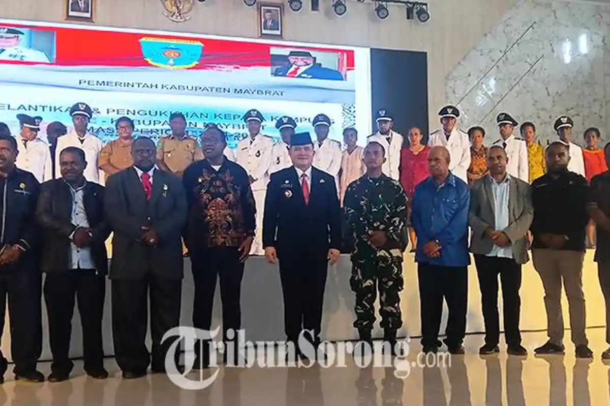 Bernhard Lantik Kepala Kampung Seluruh Maybrat, Ingatkan soal Pemilu dan Penggunaan Dana Desa