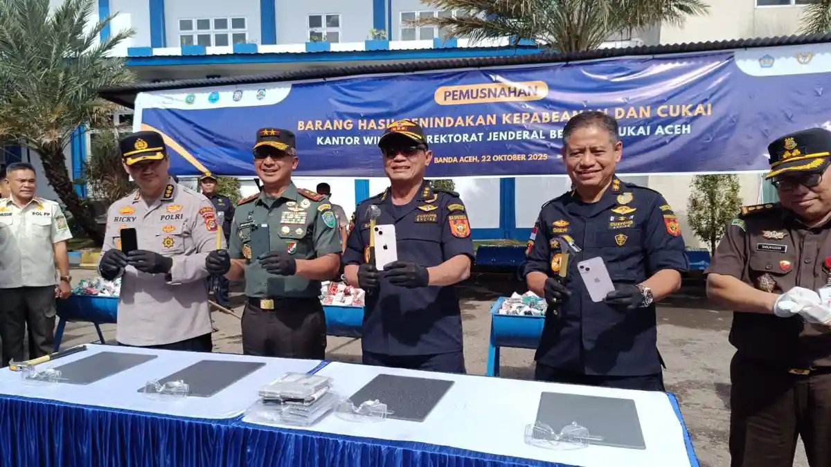Bea Cukai Musnahkan Iphone hingga Rokok Ilegal, Nilainya Mencapai 6,9 Miliar