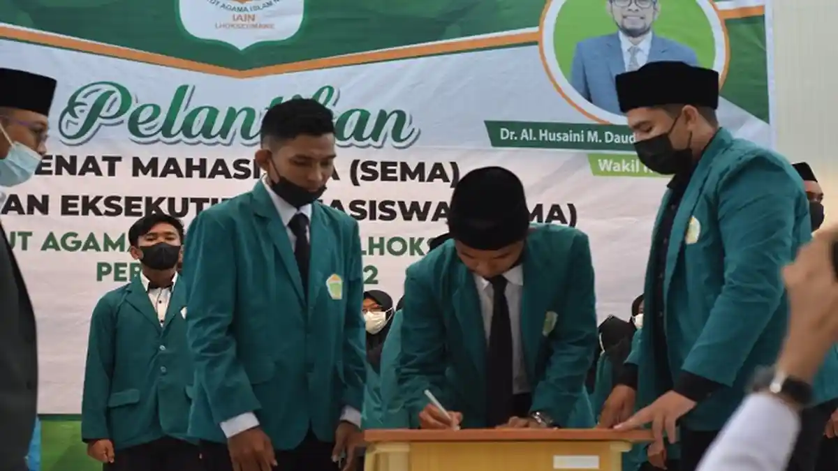 Rektor IAIN Lhokseumawe Kukuhkan Pengurus SEMA- DEMA Periode 2021-2022