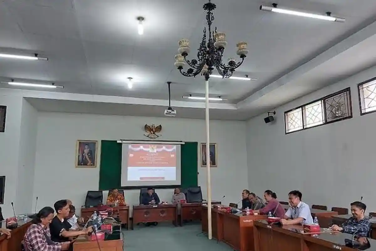 PWI Solo Audiensi Dengan Pimpinan DPRD Karanganyar