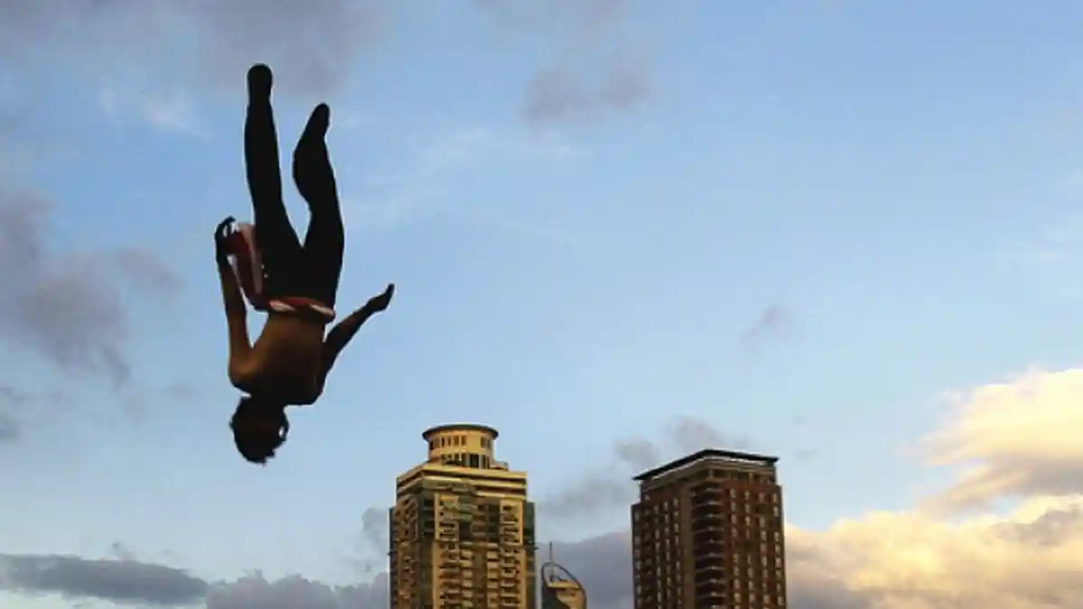 Pria Lempar Istrinya dari Lantai 7 Apartemen Karena Stres Lockdown Virus Corona