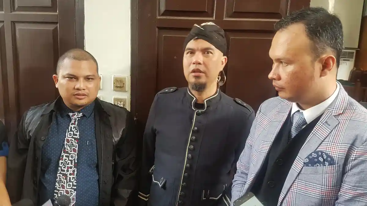 Ahmad Dhani Dapat Dukungan Keluarga Jalani Sidang: Ibu Saya 'Die Hard' Prabowo