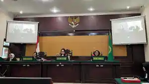 sidang-kasus-polwan-bakar-suami-di-mojokerto.jpg