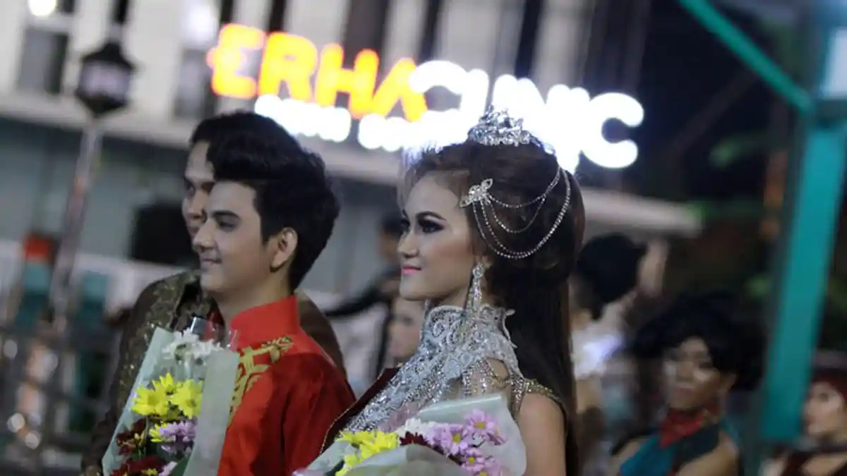 [FOTO-FOTO] Pemenang Putra Putri Borneo Etnic - putra-dan-putri-borneo-2_20160924_101847.jpg