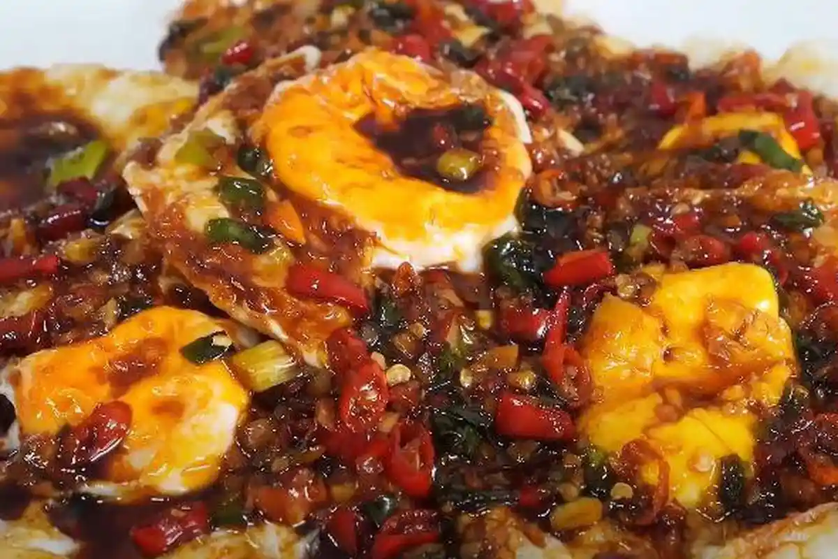 Resep Telur Saus Tiram, Siram Saus Setelah Telur Matang