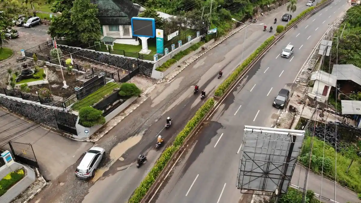 Jalan di Lampung Masih Rusak akibat Galian Pipa SPAM
