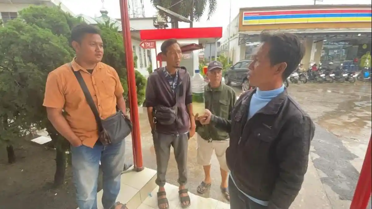 Puluhan Kendaraan Mogok setelah Isi Bahan Bakar di SPBU Tanjung Morawa, Diduga BBM Bercampur Air