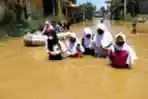 Banjir Rendam Pemukiman Warga di Kampung Ciputat, Kab Bandung