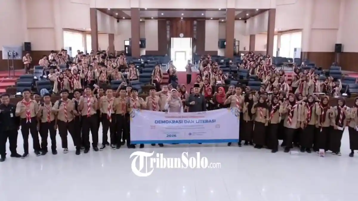 Momen Ketika 300 Siswa Kelas XII SMAN 1 Polokarto Kunjungan Belajar ke ...