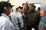 Mendikbud Tinjau UN di SMALB Tunarungu