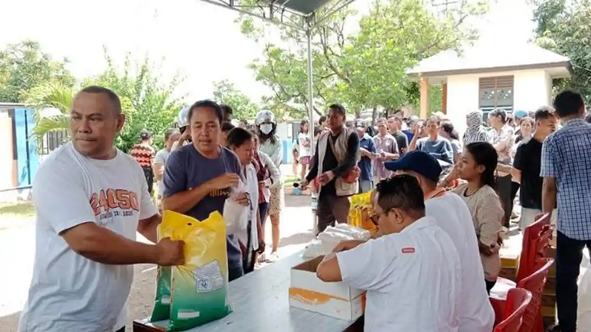 Jelang Natal dan Tahun Baru, Perum Bulog Subdrive Atambua Gelar Pasar Murah 