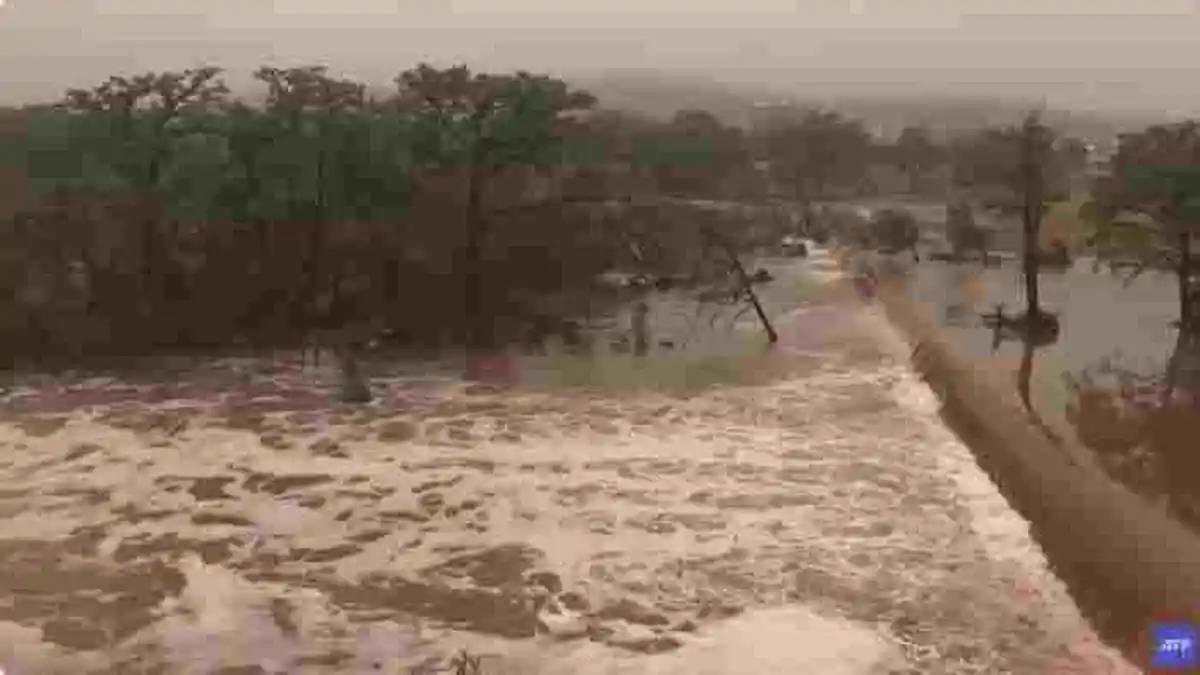 Banjir di Texas: 79 Orang Tewas, 10 Gadis Hilang, Tim Pencari Kerahkan Drone dan Helikopter