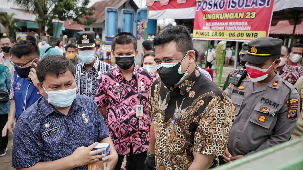 Wali Kota Medan Tinjau Isolasi Lingkungan, Pastikan Negara Hadir untuk Warga Tarpapar Covid-19
