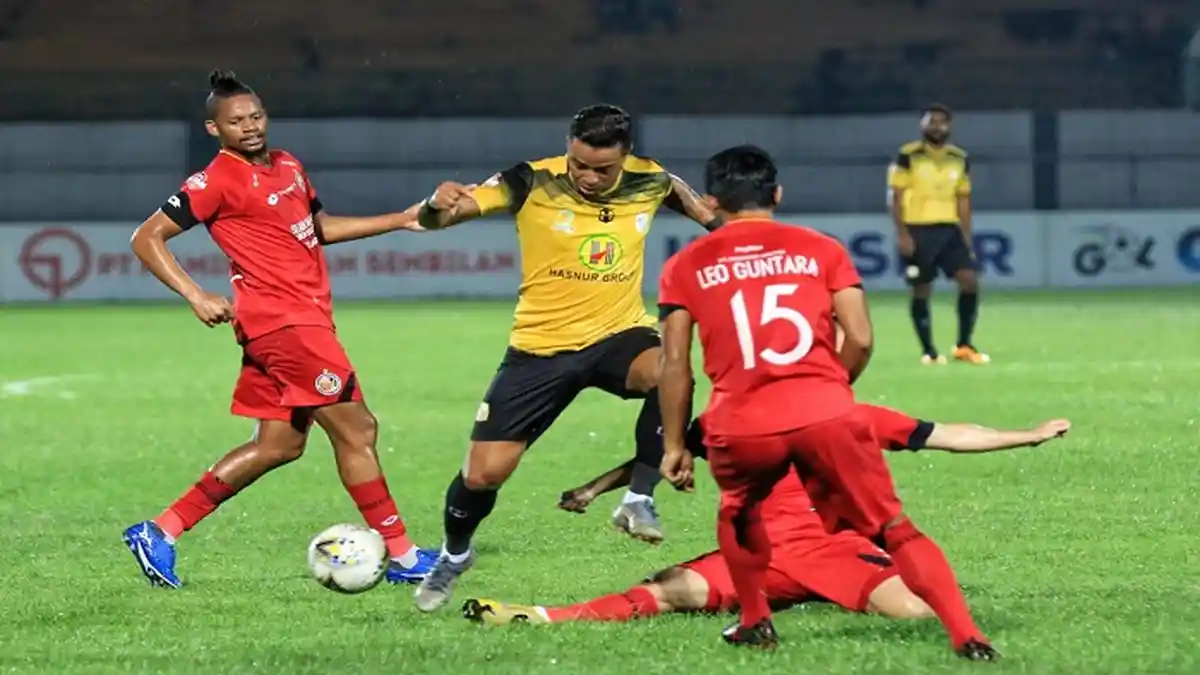 SUPERSKOR - Semen Padang Pesta Gol ke Gawang Barito Putera| Kerikil Milan Datangkan Ibrahimovic