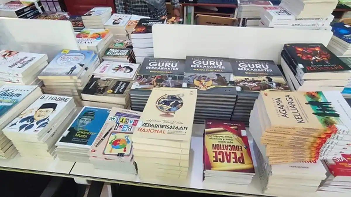 Perpustakaan Digital SMAN 7 Lhokseumawe Dapat Bantuan Buku, Bisa Diakses via Daring