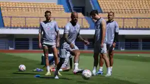 Striker-Persib-Bandung-David-da-Silva-berlatih-di-Stadion-Gelora-Bandung-Lautan-Api.jpg