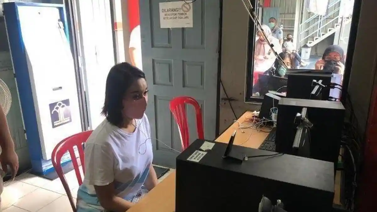 Wajah Terbaru Lucinta Luna Terbongkar saat Video Call dengan Jaksa, 3 Bulan Pacar Abash di Penjara