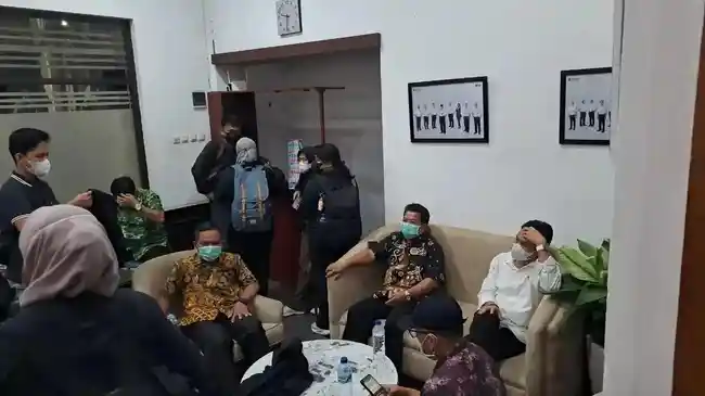 Identitas 13 Pejabat Cilacap Kena OTT KPK Bersama Bupati: Sekda, Direktur RSUD Hingga Kasatpol PP