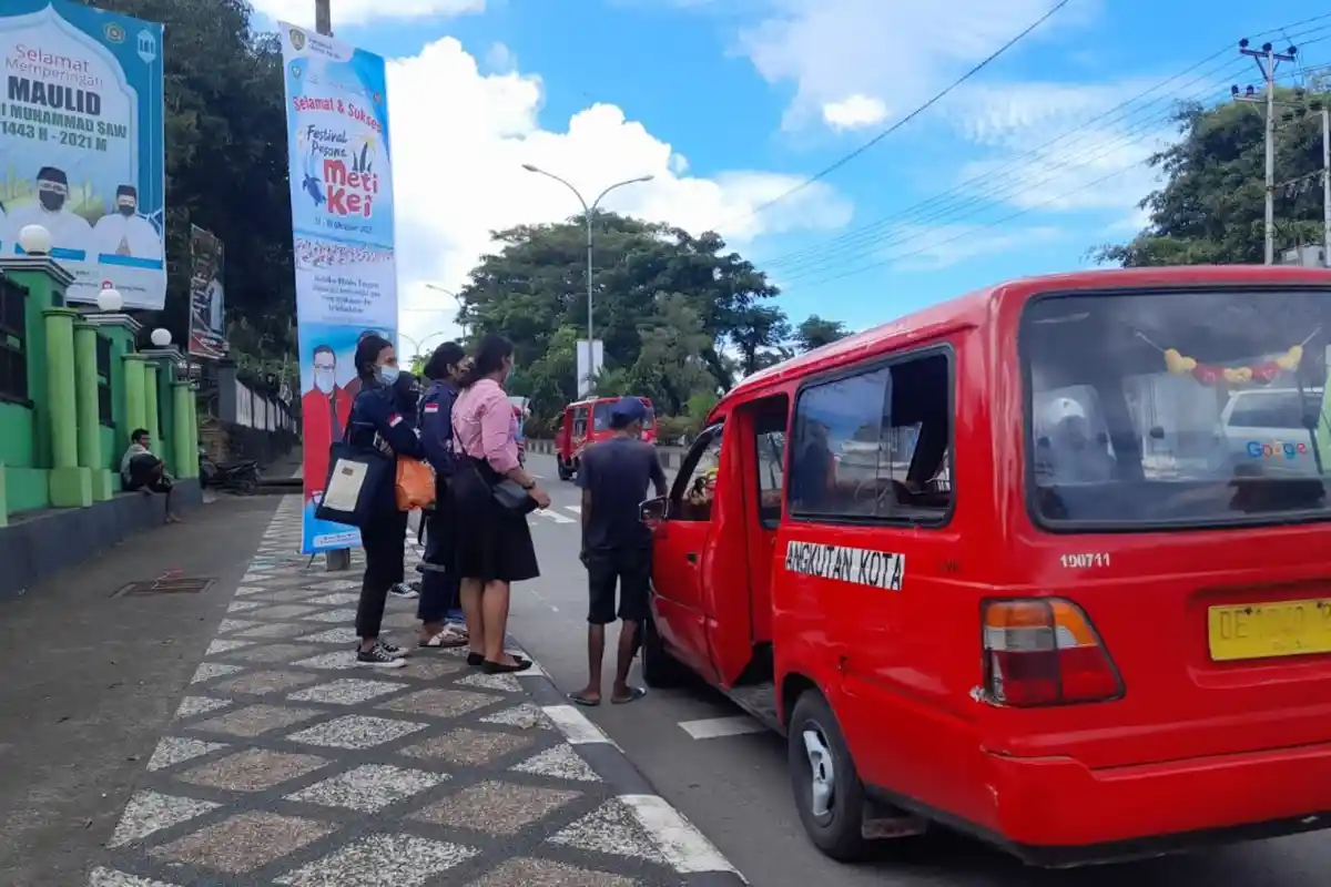 Bayar Angkot Pakai Sistem Barcode, Ini Tanggapan Mahasiswa