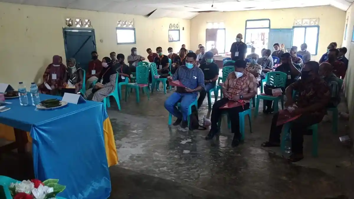 Pelaku Usaha di Labuan Uki Terima Sosialisasi dari Diskop dan UKM Bolmong
