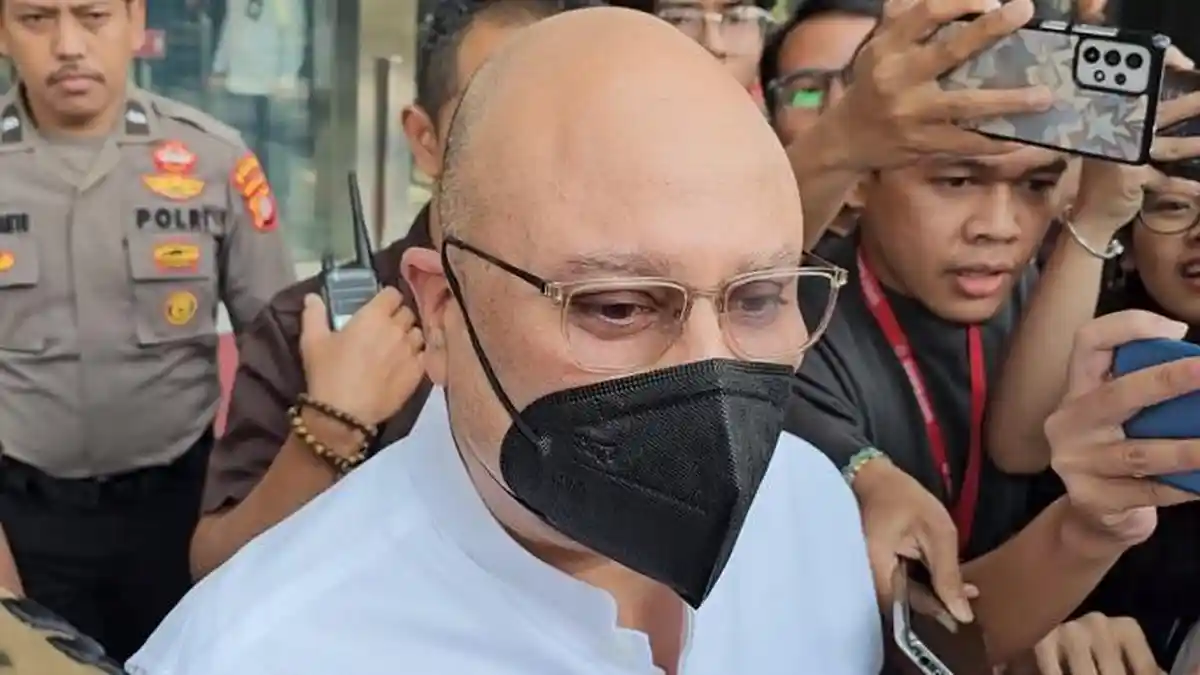 Terbata-Bata, Irwan Mussry Suami Maia Estianty Beri Penjelasan Usai Diperiksa KPK 4 Jam
