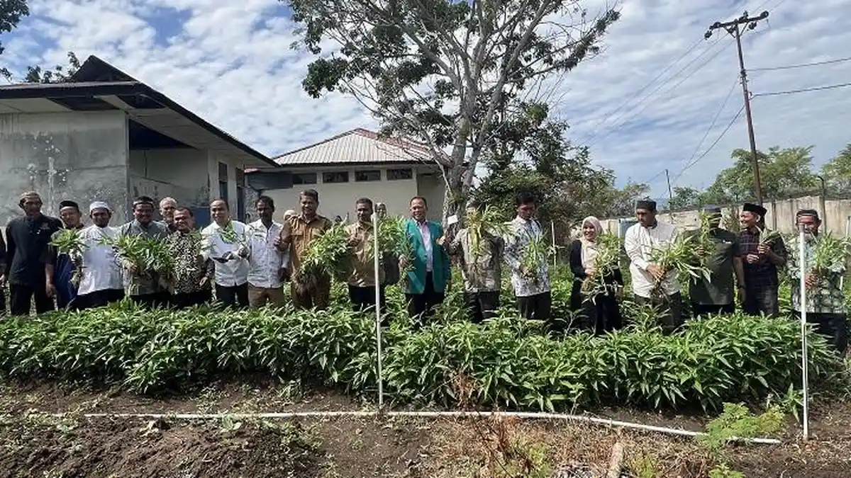 USK Implementasikan Smart Farming Berbasis IoT di Pesantren Aceh Besar 