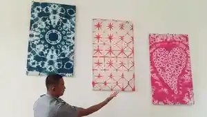 Mary-Jane-Ingin-Membuka-Usaha-Batik-di-Kampung-HalamannyaFilipina.jpg