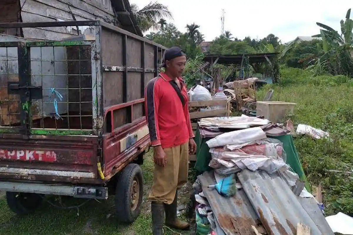 Demi Jaga Kebersihan, Warga Perumahan di Kota Jambi Rela Bayar Jasa Angkut Sampah