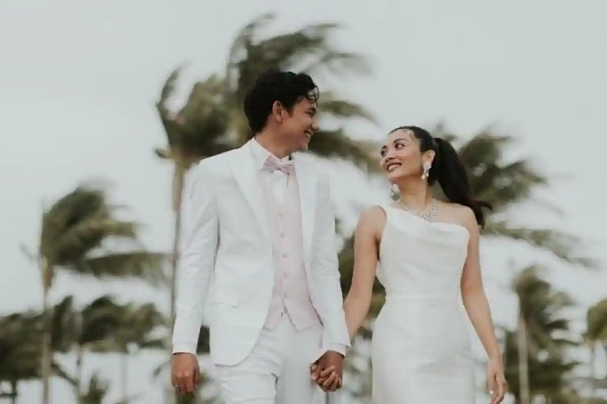 Orangtua Absen di Hari Pernikahan, Adipati Dolken Ungkap Momen yang Kalahkan Kesedihannya