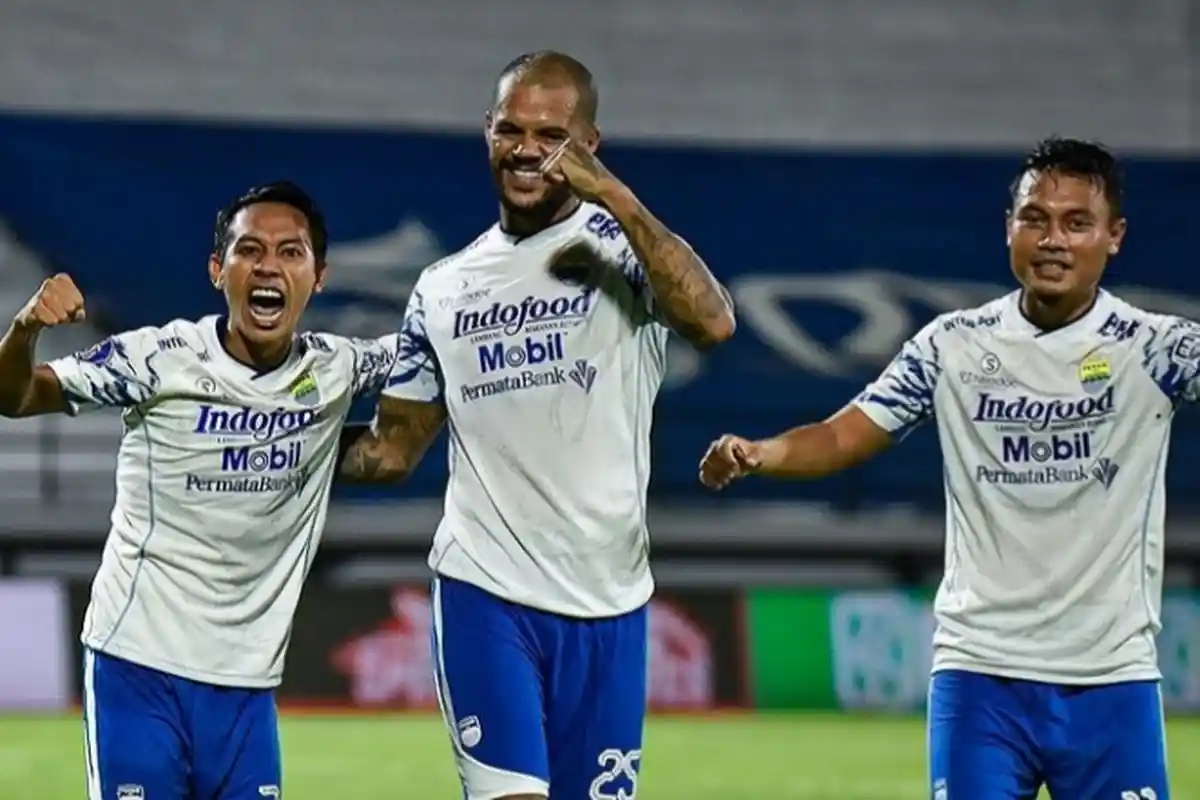 LIVE STREAMING PSM vs Persib: Peluang Persib Bandung Masuk Jalur Juara?