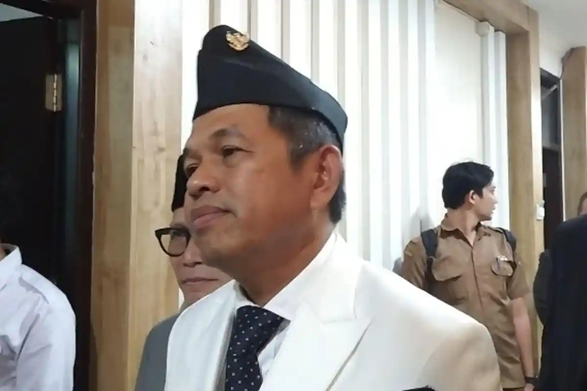 Kebijakan Baru Dedi Mulyadi: Terapkan Jam Malam, Sekolah Mulai Jam 6 Pagi dan Hanya Sampai Jumat