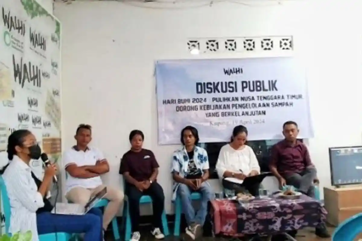 WALHI NTT Gelar Diskusi Publik, Soroti Masalah Sampah 