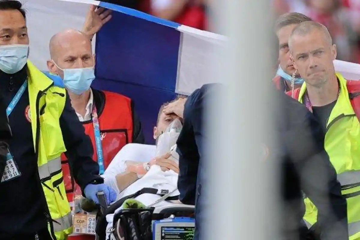 Tindakan Simon Kjaer saat Eriksen Kolaps di Pertandingan Denmark vs Finlandia Menuai Pujian