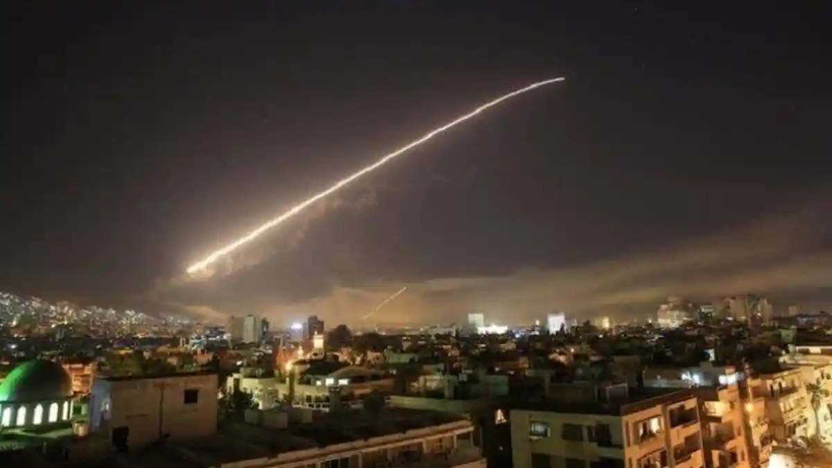 Israel Serang Pelabuhan Suriah Pakai Rudal, Mengakibatkan Kebakaran Besar