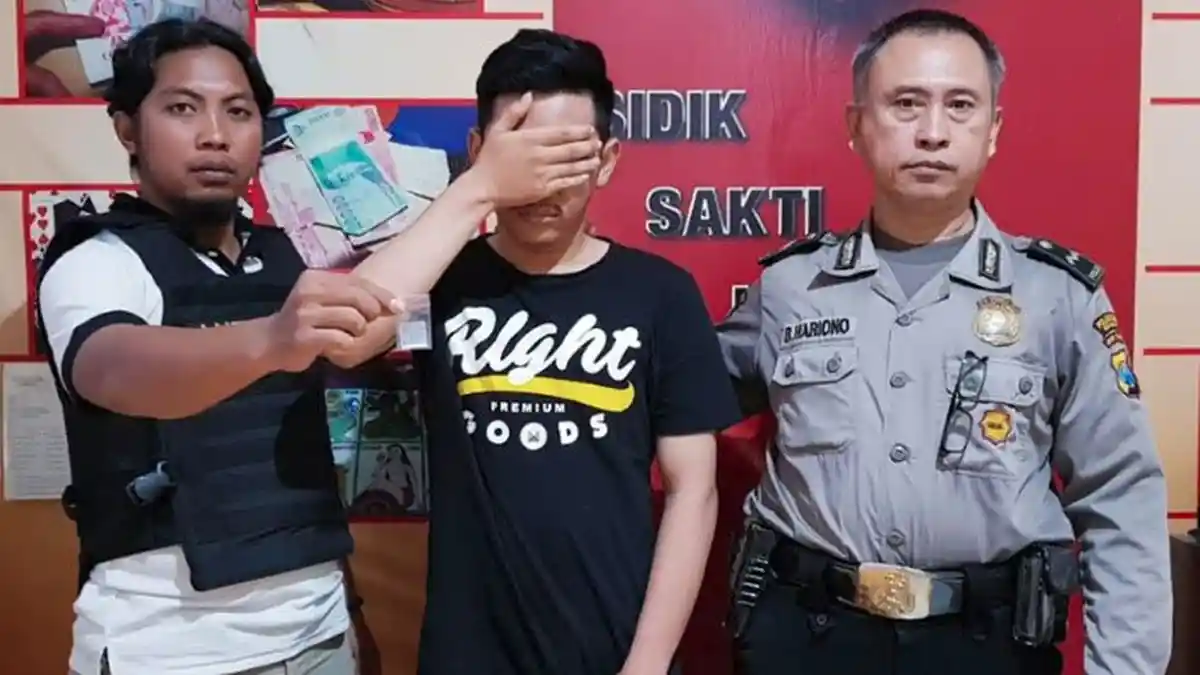 Pelajar Tertangkap saat Hendak Mengirim Paket Sabu