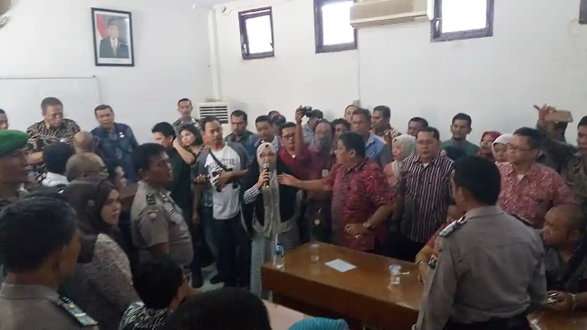 Oknum Polisi Dituding Mendalangi Kericuhan di PD Pasar Petisah