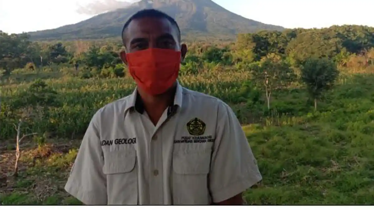 Gunung Ile Lewotolok Masih Tetap Erupsi Warga Diminta Waspada