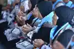 BERANGKAT-Suasana-keberangkatan-jamaah-haji-Pacitan-yang-mau-berangkat-ke.jpg