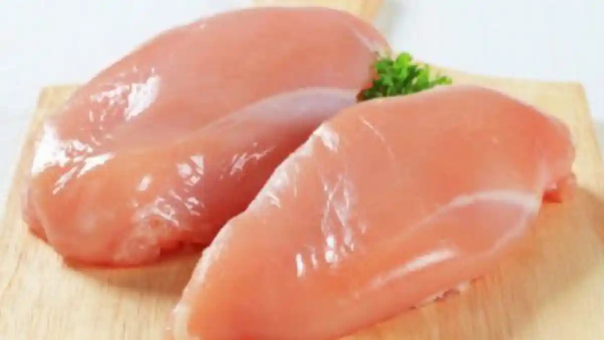 Dada Ayam Miliki Kandungan Protein Setara Daging Sapi